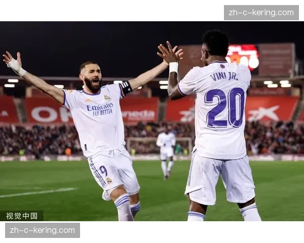 维尼修斯罕见坐上替补席 疲劳管理成为皇马四月核心课题